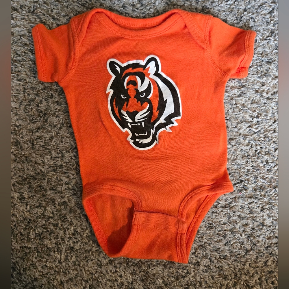 Cincinnati Bengals Baby Onesie Size 0-3 Months